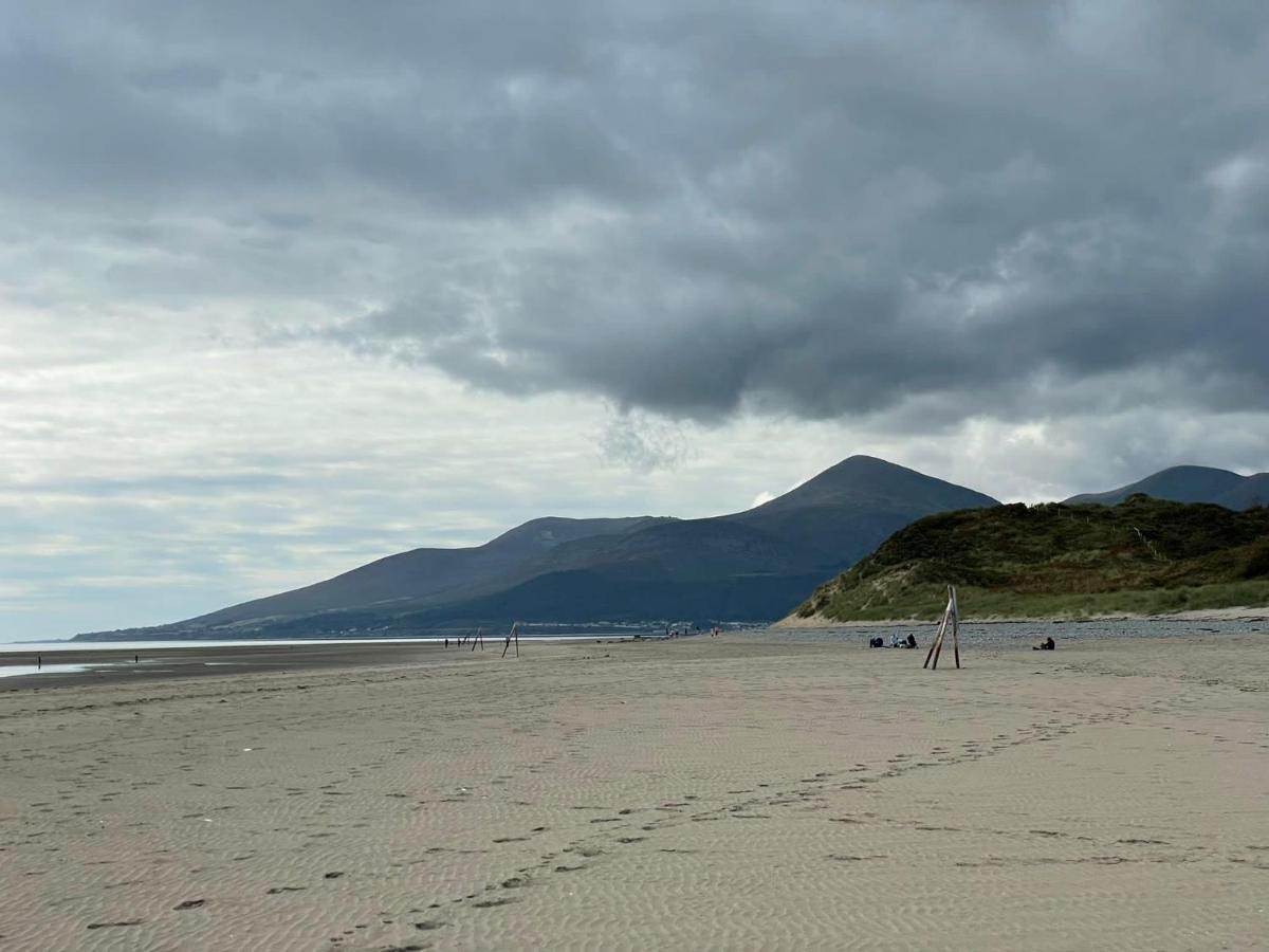 Tonn Ruray Sea View Luxury 2 Bed Apartment Dundrum Exterior foto